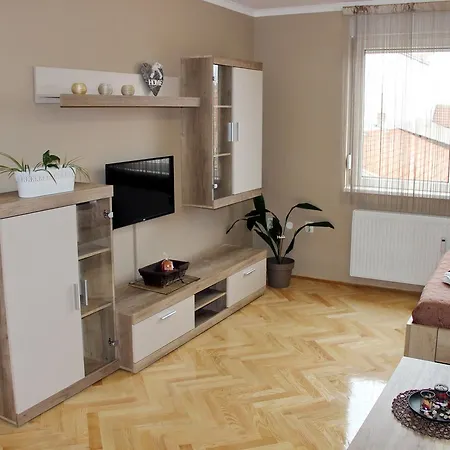 Cherry Apartment Zrenjanin