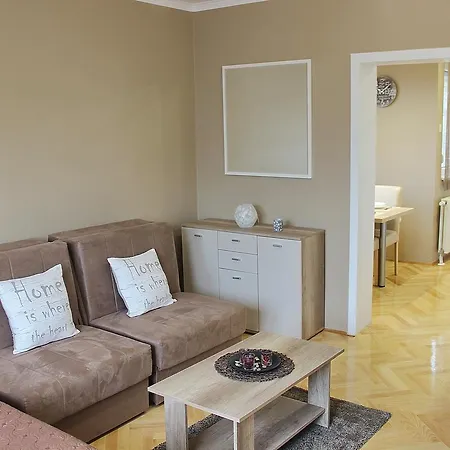 Cherry Apartment